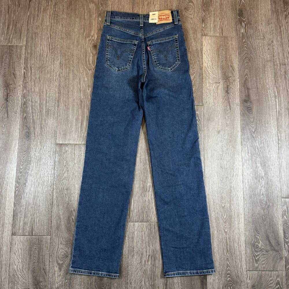 Levi's Straight Leg Jeans in Medium Blue Wash - Picture 11 of 14